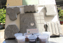 Khánh Hòa: Độc đáo mô hình biến rác thải nhựa thành ghế đá, gạch lát đường